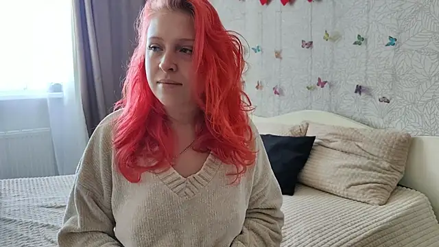 Snapshot of GenrikhBecca chatting on October 17, 8:06 am GenrikhBecca online show from October 17, 8:06 am