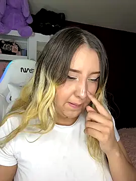 Snapshot of NibiruNairobi69 chatting on October 19, 11:05 pm NibiruNairobi69 online show from October 19, 11:05 pm