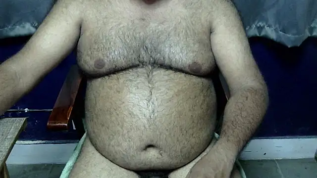Snapshot of hairysubcub_70 chatting on June 13, 4:38 pm hairysubcub 70 online show from June 13, 4:38 pm