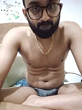 love4shownude online show from August 5, 5:27 pm