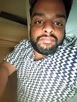Snapshot of yashu9 chatting on March 25, 8:37 pm yashu9 online show from March 25, 8:37 pm