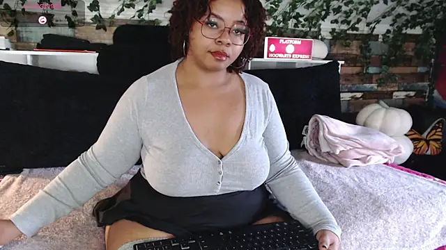 Snapshot of -khayaparker chatting on December 28, 7:22 pm -khayaparker online show from December 28, 7:22 pm