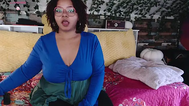 Snapshot of -khayaparker chatting on January 3, 1:36 pm -khayaparker online show from January 3, 1:36 pm