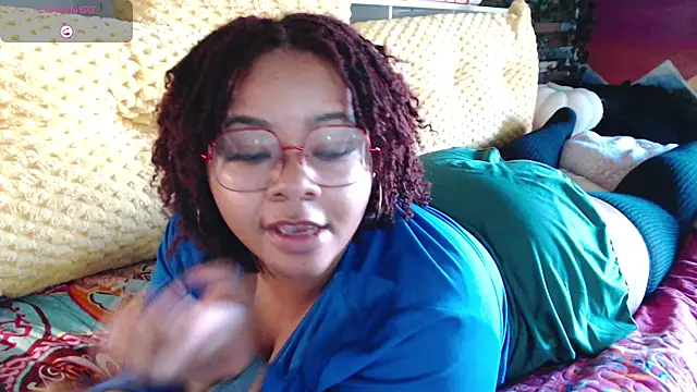 Snapshot of -khayaparker chatting on January 3, 4:37 pm -khayaparker online show from January 3, 4:37 pm