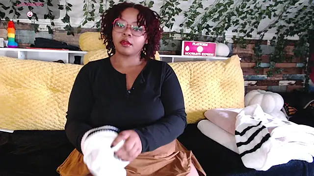 Snapshot of -khayaparker chatting on January 5, 4:27 pm -khayaparker online show from January 5, 4:27 pm