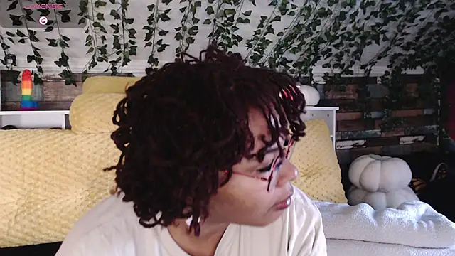 Snapshot of -khayaparker chatting on January 12, 1:05 pm -khayaparker online show from January 12, 1:05 pm