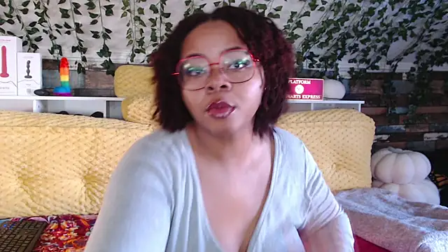 Snapshot of -khayaparker chatting on January 17, 1:56 pm -khayaparker online show from January 17, 1:56 pm