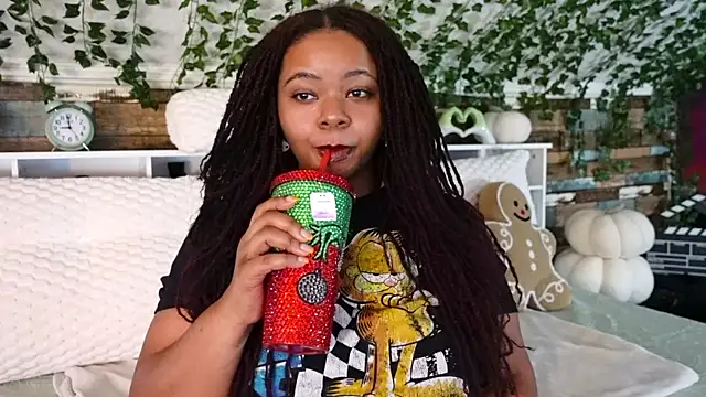 Snapshot of -khayaparker chatting on February 27, 2:00 pm -khayaparker online show from February 27, 2:00 pm