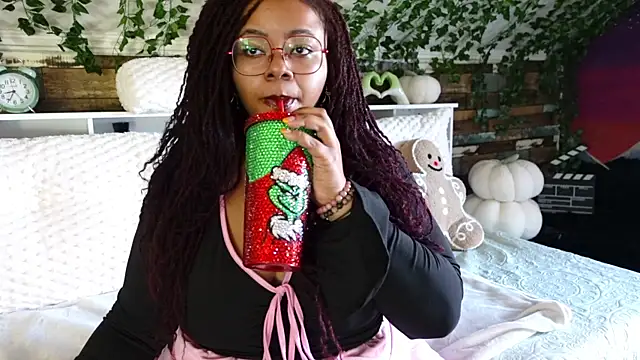 Snapshot of -khayaparker chatting on February 28, 1:36 pm -khayaparker online show from February 28, 1:36 pm