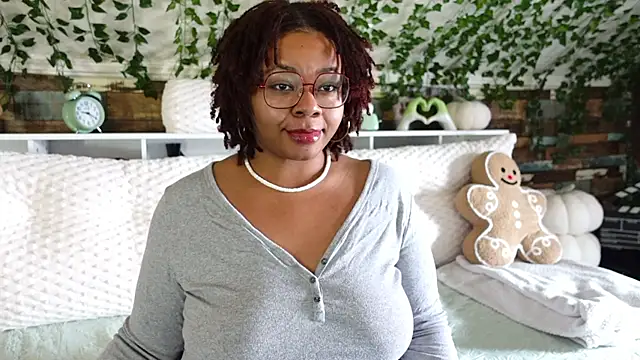 Snapshot of -khayaparker chatting on March 4, 2:21 pm -khayaparker online show from March 4, 2:21 pm