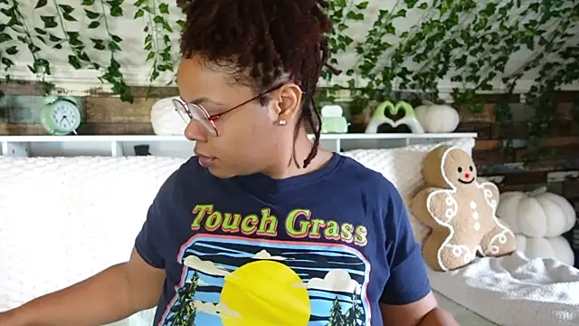 Snapshot of -khayaparker chatting on March 10, 12:26 pm -khayaparker online show from March 10, 12:26 pm