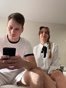 FluffyHat online show from January 5, 9:05 am