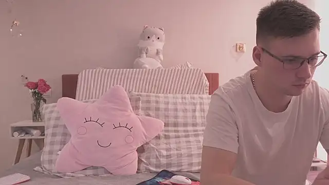 FluffyHat online show from January 29, 7:36 am