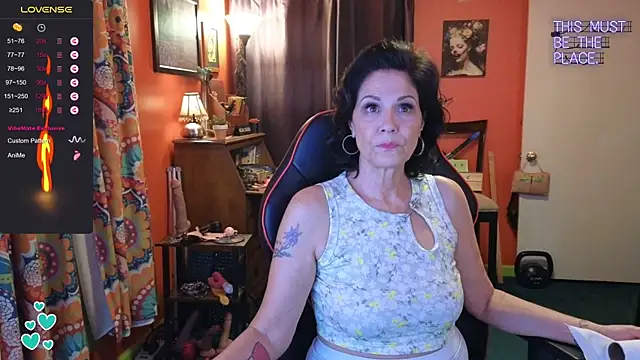 Snapshot of Good-Juju chatting on September 21, 12:34 am Good-Juju online show from September 21, 12:34 am