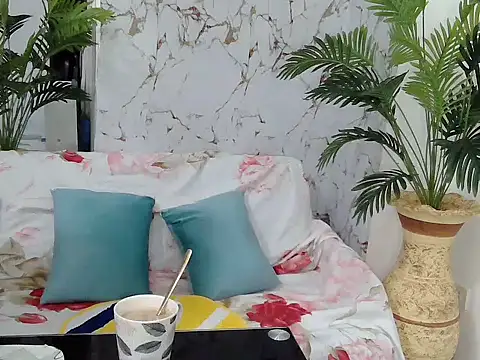 Snapshot of SweetAsianAss chatting on November 3, 11:37 pm SweetAsianAss online show from November 3, 11:37 pm