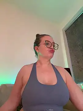Snapshot of FemDom_RubyKnightXXO chatting on July 7, 9:19 pm FemDom RubyKnightXXO online show from July 7, 9:19 pm
