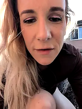 NaomiAndFriends online show from March 9, 1:59 pm