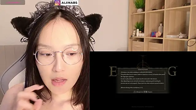 Snapshot of aliiiiiina chatting on January 20, 12:15 am aliiiiiina online show from January 20, 12:15 am