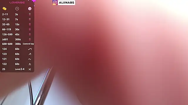 Snapshot of aliiiiiina chatting on February 21, 3:56 am aliiiiiina online show from February 21, 3:56 am