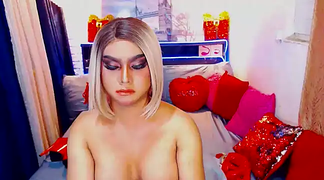 Snapshot of TsGoddessNhicolle chatting on January 17, 9:06 pm TsGoddessNhicolle online show from January 17, 9:06 pm