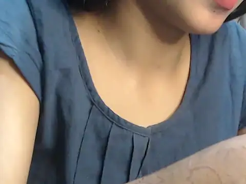 NancyRuvi online show from February 27, 5:58 pm