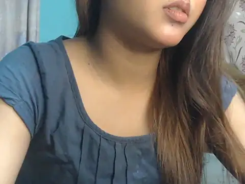 NancyRuvi online show from December 14, 4:56 pm