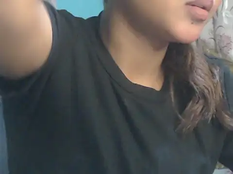 NancyRuvi online show from February 10, 4:33 pm