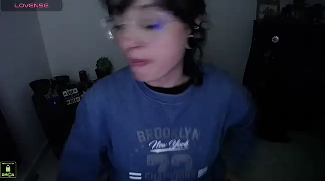 Alexa-Sweet69 online show from December 19, 2:01 am