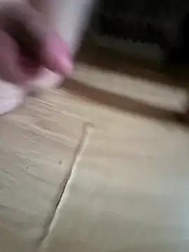 Hornynylonlad87 online show from April 20, 3:04 pm