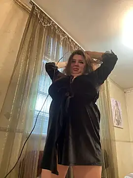 Snapshot of Sara_Slow chatting on February 11, 2:13 pm Sara Slow online show from February 11, 2:13 pm