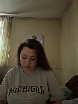 Snapshot of Sara_Slow chatting on June 6, 1:16 pm Sara Slow online show from June 6, 1:16 pm
