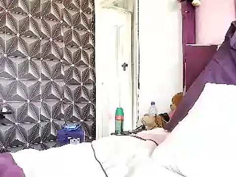 IndianDelia online show from April 14, 1:17 pm