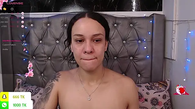LAILAGUMMY online show from June 2, 1:13 pm