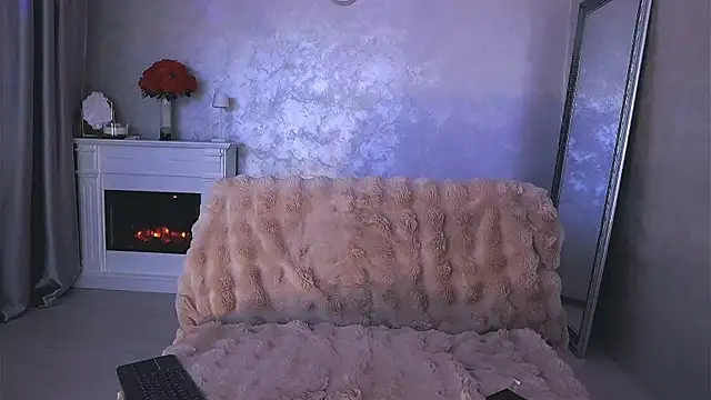 Michelle90u online show from April 12, 1:32 am