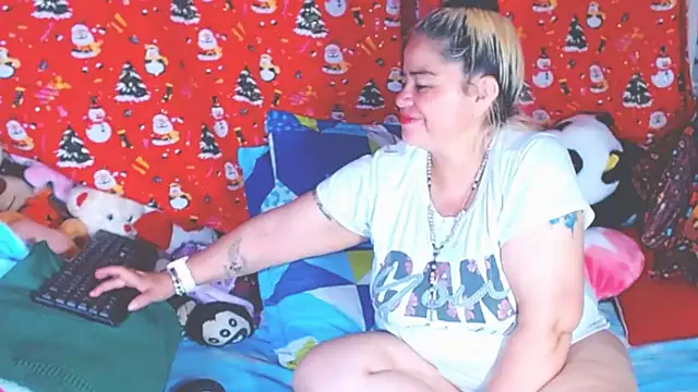 estrellita fugaz16x online show from February 12, 3:23 am