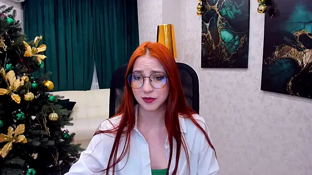 Snapshot of _FireInMySoul_ chatting on December 8, 2:39 am FireInMySoul online show from December 8, 2:39 am