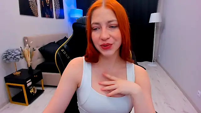 Snapshot of _FireInMySoul_ chatting on December 4, 7:33 pm FireInMySoul online show from December 4, 7:33 pm