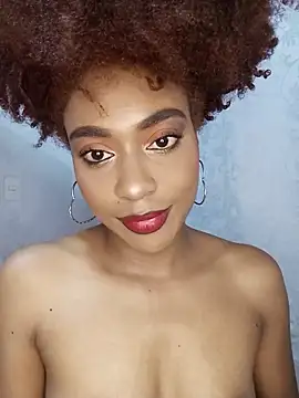 Snapshot of thaimy_ chatting on December 16, 1:32 am thaimy online show from December 16, 1:32 am