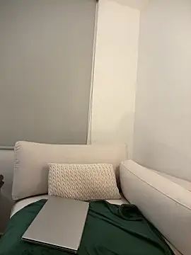 Snapshot of sweetAli_ chatting on September 23, 9:45 am sweetAli  online show from September 23, 9:45 am