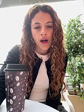 alana15 online show from March 4, 9:10 pm