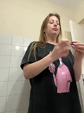 AlisaWhite online show from March 18, 2:42 pm