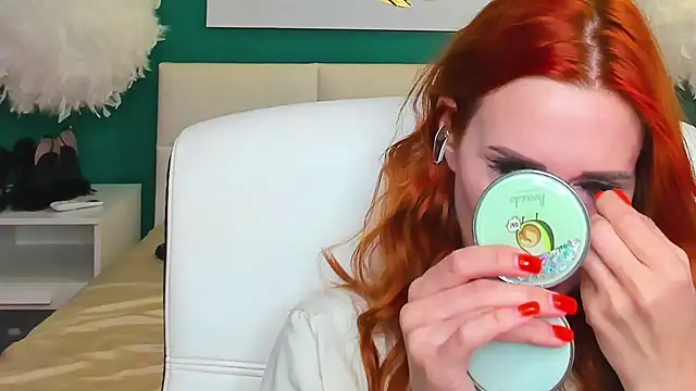 Snapshot of Red_Fairy_ chatting on June 25, 6:18 am Red Fairy online show from June 25, 6:18 am