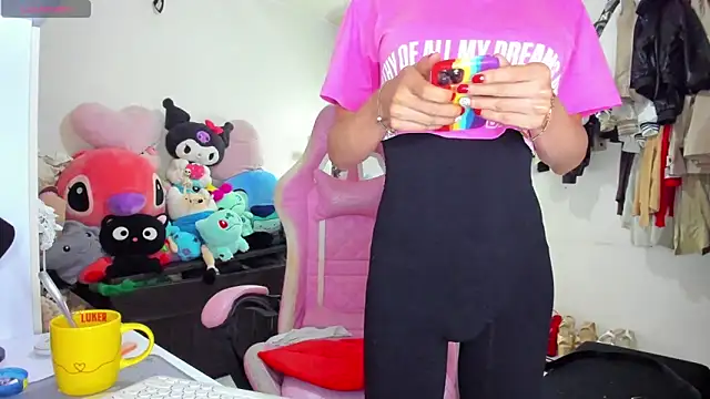 Lawrncesofiets online show from September 25, 5:49 pm