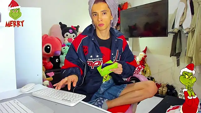 Lawrncesofiets online show from December 22, 5:54 pm