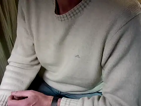 Snapshot of mariohurt101 chatting on September 29, 9:41 pm mariohurt101 online show from September 29, 9:41 pm