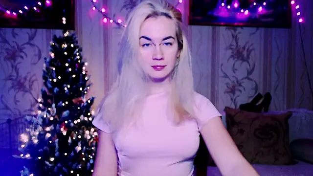 xxxcharismaaa online show from January 16, 9:30 pm