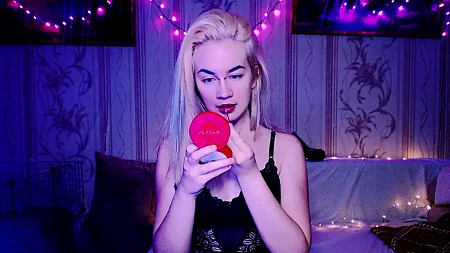 xxxcharismaaa online show from February 8, 4:16 am