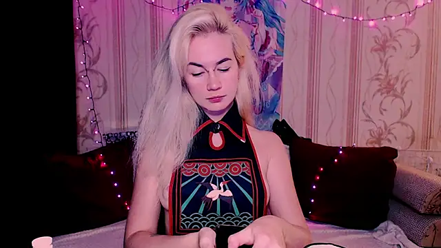 xxxcharismaaa online show from July 2, 8:04 pm