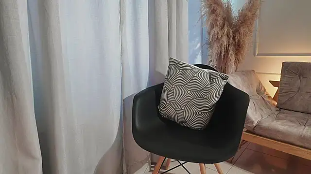 Snapshot of valcamtina chatting on October 29, 1:24 pm valcamtina online show from October 29, 1:24 pm