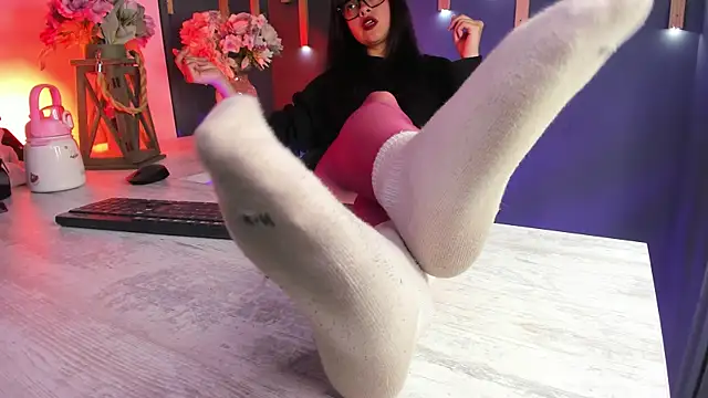 Snapshot of veronicafalcon chatting on May 22, 6:24 pm veronicafalcon online show from May 22, 6:24 pm